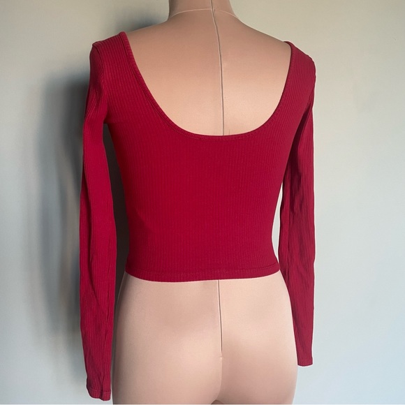 Hollister Long Sleeve zip-up Top - Picture 2 of 6